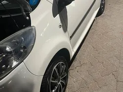 Weiß Gebraucht 2008 Citroën C1 Kleinwagen | 1.400 €