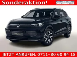 Schwarz Neu 2025 VW Tiguan SUV | 37.903 € (Superpreis)