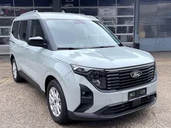 Grau Neu 2025 Ford Tourneo Courier Titanium Van / Kleinbus | 23.890 € (Guter Preis)