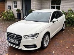 Weiß Gebraucht 2014 Audi A3 Ambiente Kleinwagen | 10.500 € (Guter Preis)
