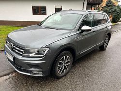 Grau Gebraucht 2018 VW Tiguan Allspace Comfortline SUV | 22.100 € (Teuer)