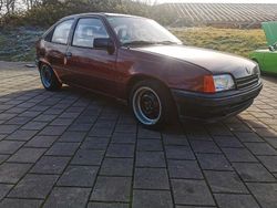 Braun Gebraucht 1990 Opel Kadett Kleinwagen | 1.200 €