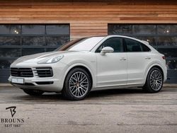 Grau Gebraucht 2022 Porsche Cayenne SUV | 75.950 € (Guter Preis)