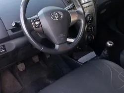 Rot Gebraucht 2009 Toyota Yaris Kleinwagen | 1.900 € (Guter Preis)