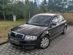 Schwarz Gebraucht 2006 Skoda Superb Limousine | 3.900 €