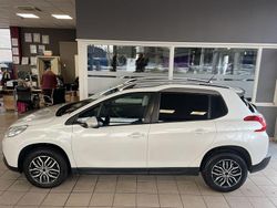 Weiß Gebraucht 2013 Peugeot 2008 Active SUV | 6.990 € (Fairer Preis)