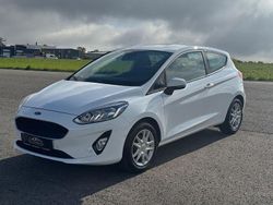 Weiß Gebraucht 2018 Ford Fiesta Kleinwagen | 10.290 € (Fairer Preis)