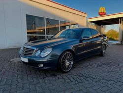 Grau Gebraucht 2007 Mercedes E320 Limousine | 7.200 € (Teuer)