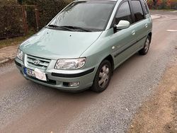 Grün Gebraucht 2003 Hyundai Matrix Van / Kleinbus | 1.750 € (Teuer)