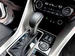 Weiß Gebraucht 2018 Mitsubishi Eclipse Cross SUV | 18.950 € (Fairer Preis)