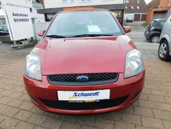 Rot Gebraucht 2008 Ford Fiesta Kleinwagen | 1.900 € (Fairer Preis)