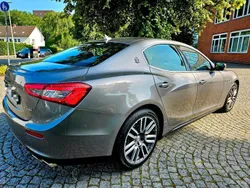 Silber Gebraucht 2017 Maserati Ghibli Coupé | 24.500 € (Guter Preis)