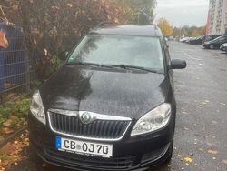 Schwarz Gebraucht 2013 Skoda Roomster Ambition Van / Kleinbus | 4.200 € (Fairer Preis)