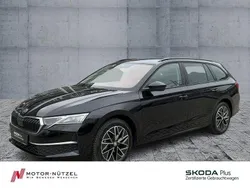 Schwarzmagic perleffekt Gebraucht 2024 Skoda Octavia Selection Kombi | 30.890 € (Guter Preis)