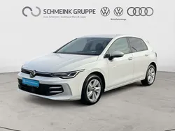 Pure white Gebraucht 2024 VW Golf VIII Life Limousine | 24.880 € (Fairer Preis)