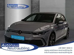 Mondsteingrau Gebraucht 2024 VW Golf VIII GTI Limousine | 31.290 € (Guter Preis)