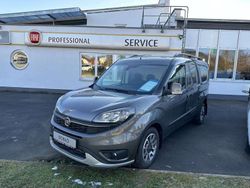 Star grau Gebraucht 2022 Fiat Doblò Trekking Van / Kleinbus | 28.999 €