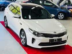 Weiß Gebraucht 2016 Kia Optima 3 Kombi | 17.950 € (Fairer Preis)