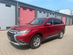 Rot Gebraucht 2016 Mitsubishi Outlander SUV | 12.999 € (Fairer Preis)