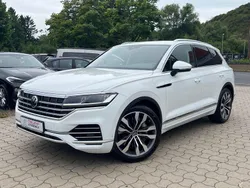 Weiß Gebraucht 2022 VW Touareg R SUV | 46.600 € (Guter Preis)