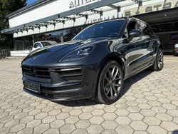 Grau Gebraucht 2022 Porsche Macan SUV | 69.400 € (Teuer)