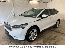 White metallic Gebraucht 2023 Skoda Enyaq iV Loft SUV | 22.990 € (Superpreis)