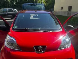 Rot Gebraucht 2006 Peugeot 107 Kleinwagen | 1.000 € (Fairer Preis)