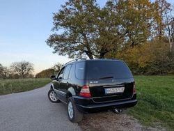 Schwarz Gebraucht 2000 Mercedes ML430 SUV | 3.333 € (Guter Preis)