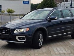 Blau Gebraucht 2013 Volvo XC70 Momentum SUV | 11.800 €