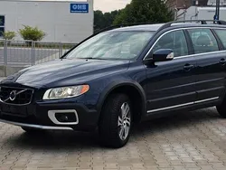 Blau Gebraucht 2013 Volvo XC70 Momentum SUV | 13.600 €