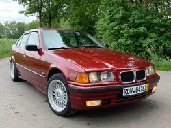 Rot Gebraucht 1994 BMW 318 Sport Line Limousine | 4.999 €