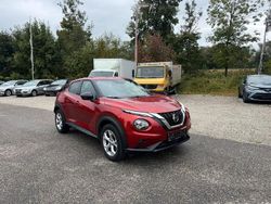 Orange Gebraucht 2020 Nissan Juke N-Connecta SUV | 13.899 € (Fairer Preis)