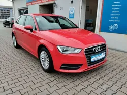 Brillantrot Gebraucht 2013 Audi A3 Sportback Ambiente Limousine | 10.999 € (Fairer Preis)