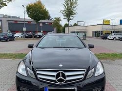 Schwarz Gebraucht 2009 Mercedes 200 Coupé | 9.000 € (Teuer)