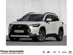Weiß Gebraucht 2023 Toyota Corolla Cross SUV | 31.495 €