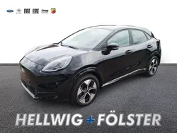Agate black metallic Neu 2025 Ford Puma Gen-E Standard Range Limousine | 31.990 €