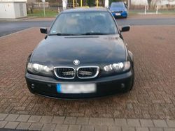 Schwarz Gebraucht 2004 BMW 318 Limousine | 3.000 € (Teuer)