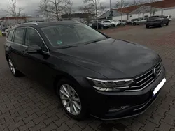Grau Gebraucht 2020 VW Passat Business Kombi | 12.250 € (Fairer Preis)