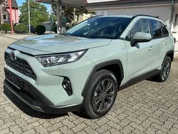 Urban khaki Neu 2025 Toyota RAV4 Hybrid Active SUV | 39.990 € (Guter Preis)
