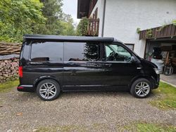 Schwarz Gebraucht 2016 VW T6 Beach Van | 36.900 €