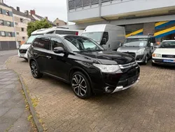 Schwarz Gebraucht 2015 Mitsubishi Outlander Instyle SUV | 12.990 € (Fairer Preis)