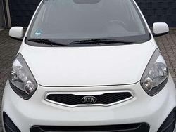 Weiß Gebraucht 2014 Kia Picanto Edition 7 Kleinwagen | 3.300 € (Fairer Preis)