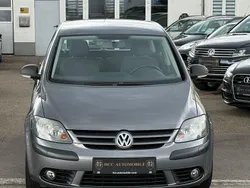 Grau Gebraucht 2007 VW Golf Plus Cross Van / Kleinbus | 2.492 € (Fairer Preis)