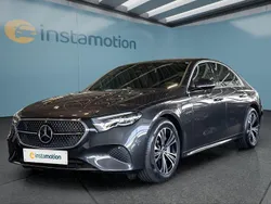 Grau Gebraucht 2025 Mercedes E450 Limousine | 81.599 € (Guter Preis)