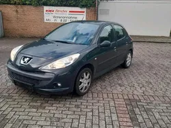 Andere farben Gebraucht 2009 Peugeot 206+ Kleinwagen | 1.850 €