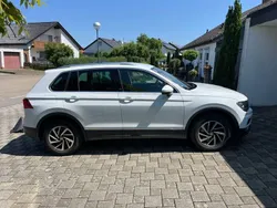 Weiß Gebraucht 2017 VW Tiguan Sound SUV | 21.800 € (Guter Preis)