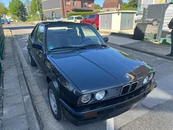 Schwarz Gebraucht 1990 BMW 316 Cabrio | 7.900 €