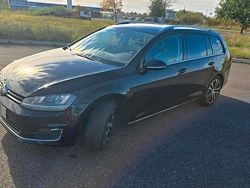 Schwarz Gebraucht 2014 VW Golf VII Highline Kombi | 9.500 € (Fairer Preis)