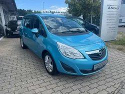 Aquamarin/oriental blue Gebraucht 2010 Opel Meriva Edition Van / Kleinbus | 5.900 € (Fairer Preis)