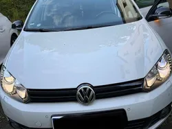 Weiß Gebraucht 2013 VW Golf VII Match Kombi | 8.500 € (Fairer Preis)